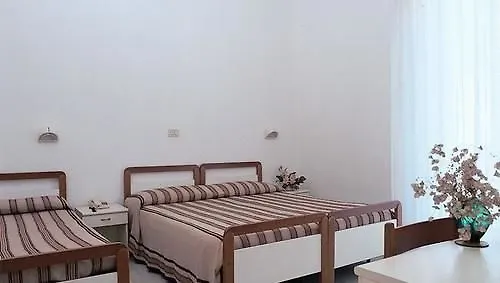 Residence Villa Ofelia Ρίμινι 3*,  Ιταλία
